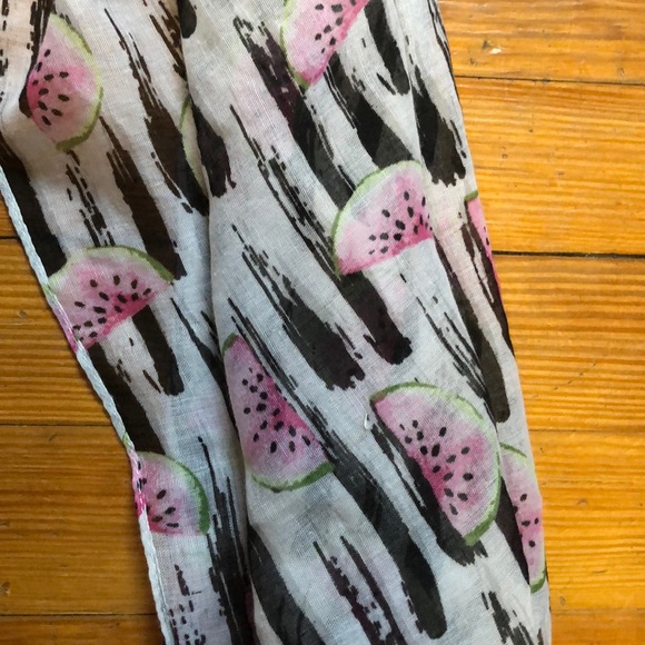 Printed Village watermelon lightweight scarf NWT - Picture 2 of 4
